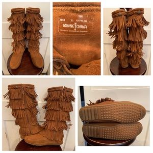 Never worn Minnetonka boots.. Size 11